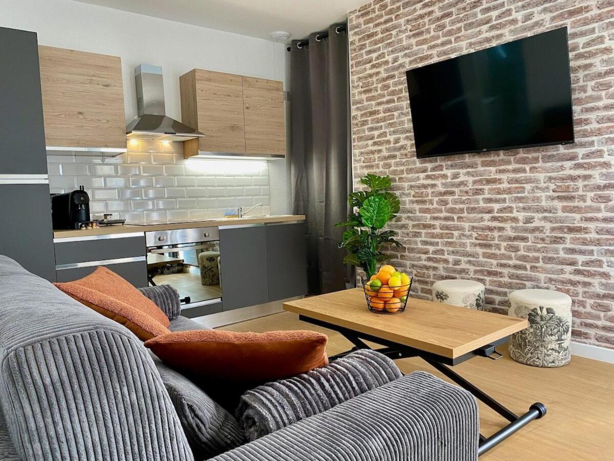Les Logis D'Esmeralda-Des Appartements Au Charme Intemporel Romorantin-Lanthenay Ngoại thất bức ảnh
