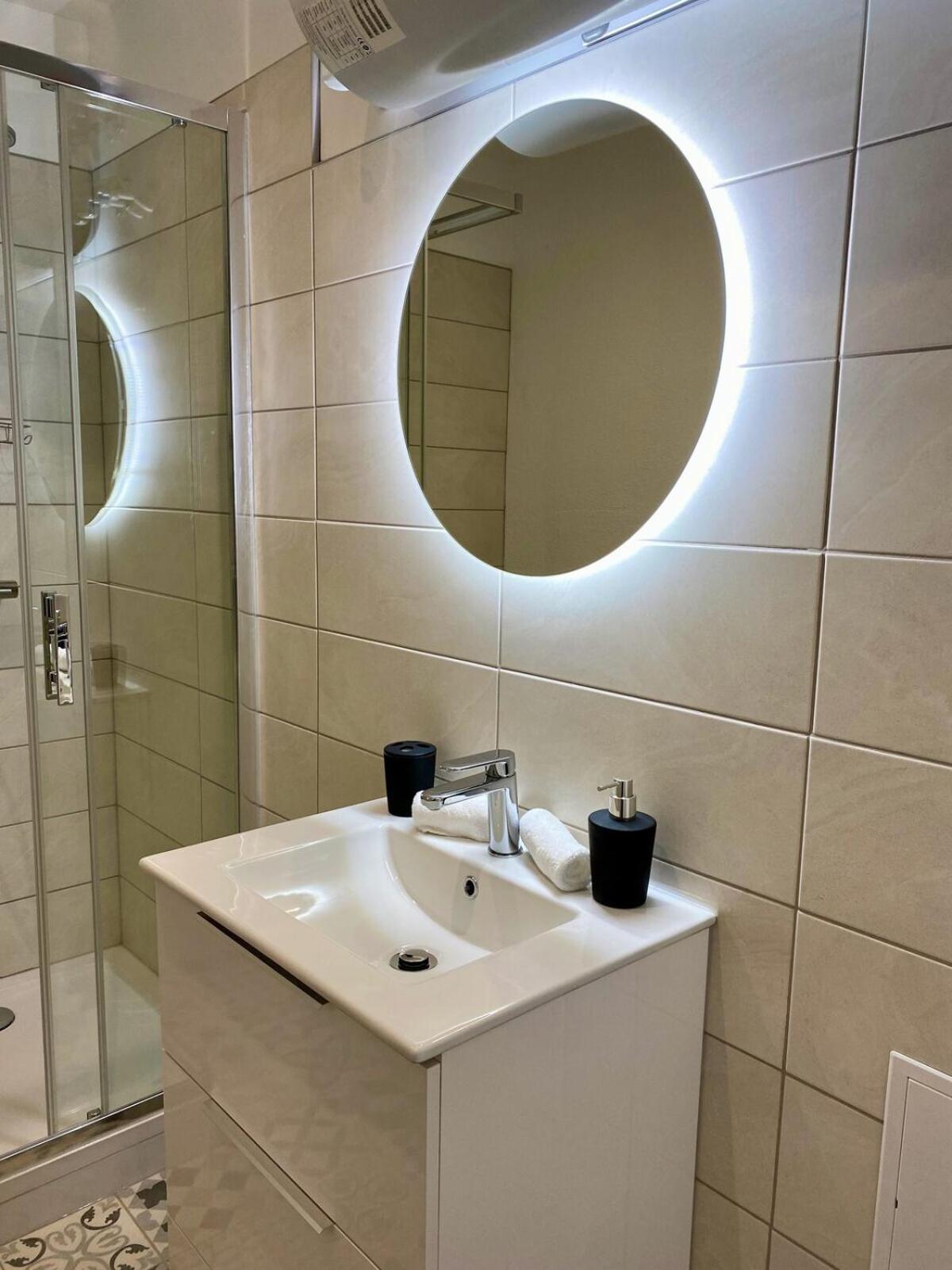 Les Logis D'Esmeralda-Des Appartements Au Charme Intemporel Romorantin-Lanthenay Ngoại thất bức ảnh